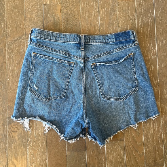 Abercrombie 4” High Rise Mom Shorts - Picture 6 of 7